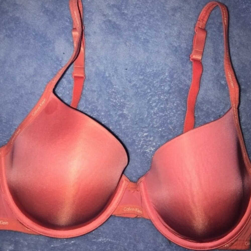 pink  bra